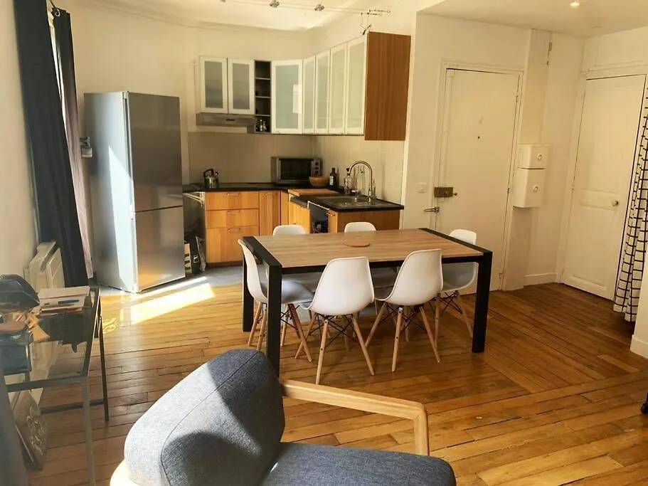 Apartment Grand T2 Haut Standing A Montmartre / Pigalle Paris